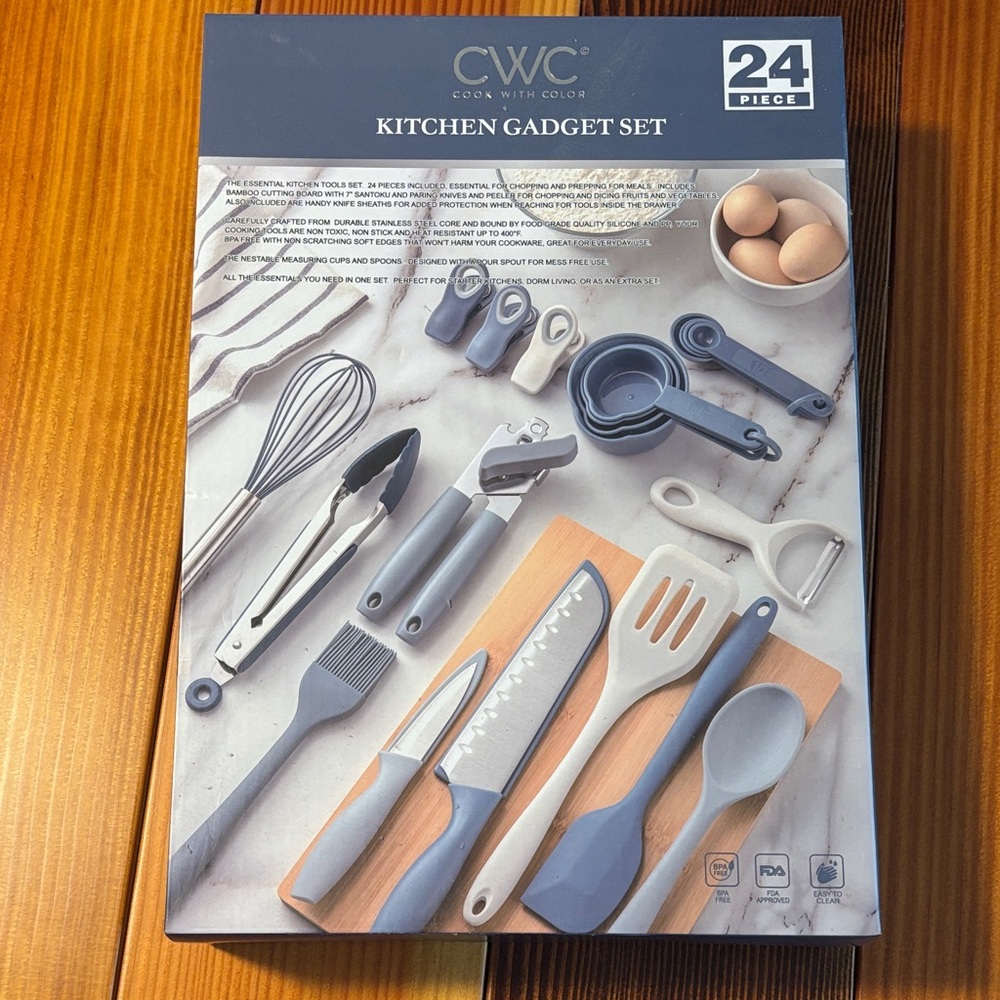 Kitchen Gadget Set - Gray and Cream 24-Piece